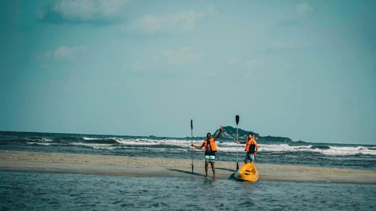 The Beach House , Nilaveli , 亭可马里 外观 照片